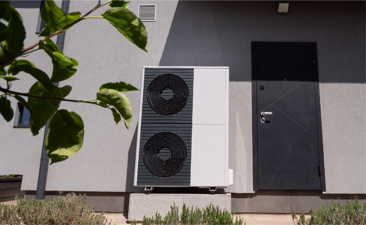 Wärmepumpen sind nur für Neubauten und viel zu laut? Falsch! Der Beitrag zeigt, wie sie auch im Altbau effizient und klimafreundlich funktionieren – mit passender Technik und Förderung.